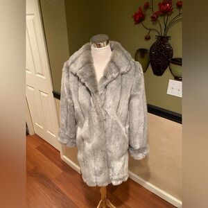 Dennis Basso silver/grey faux fur coat size XS.  NWOT.